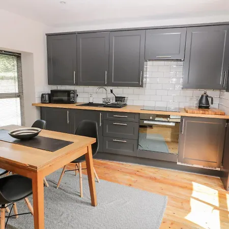Holiday home Yew Tree
