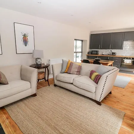 Yew Tree Tatil Evi *